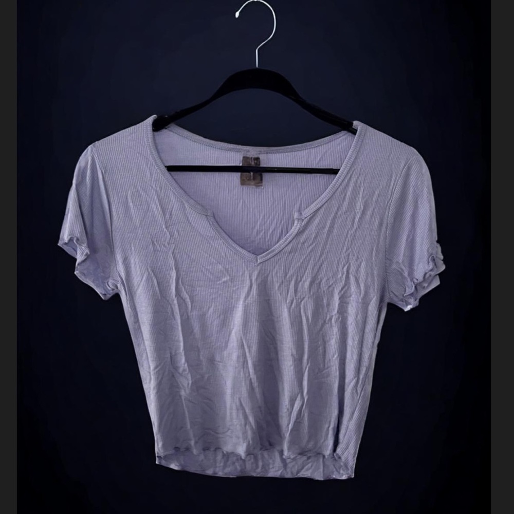 Lavender short sleeve crop top
